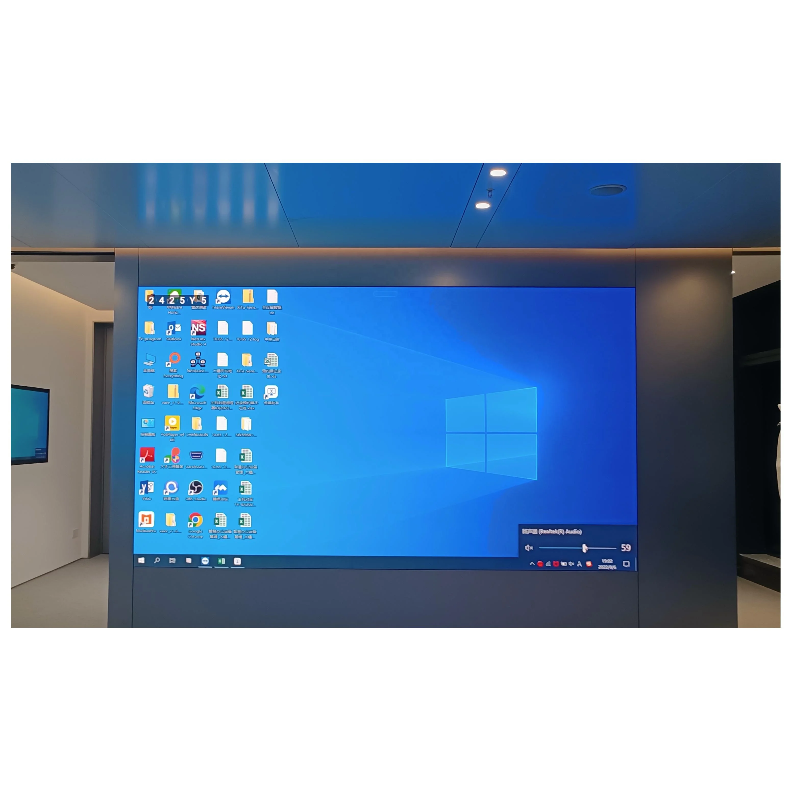 P1 P1.2 P1.25 P1.5 P1.8 P1.86 Fine Pixel Pitch P2 P2.5 Indoor Fixed 4k Led Panel Video Wall Screen Display