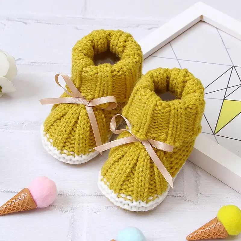 
Mimixiong Wholesale Knitted 100% Acrylic Soft Baby Toddler Shoes For Kids Hot Sale Cute Style Winter Warm Children Baby Shoes 