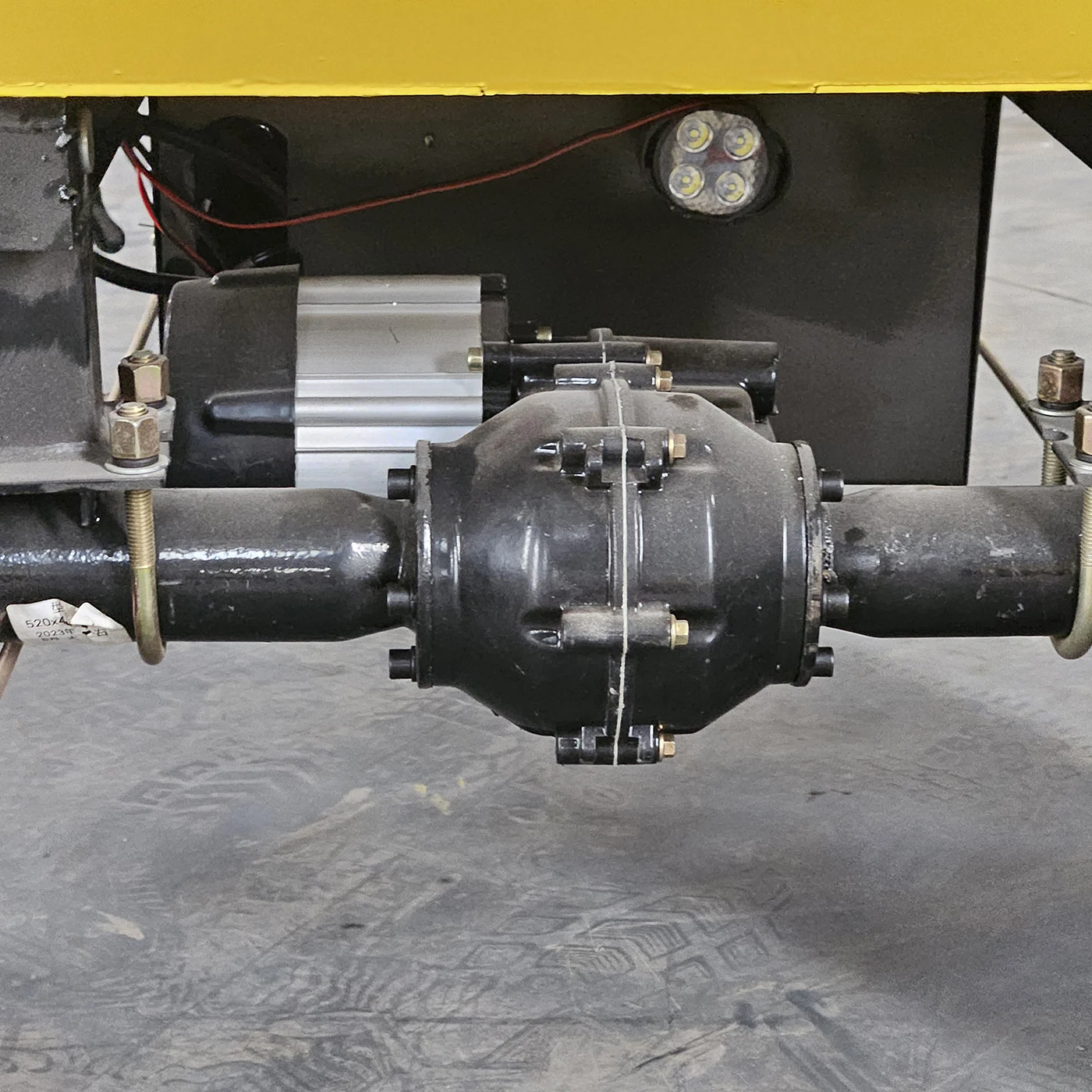 Construction tricycle engineering electric motor small garden concrete buggy wheel barrow cement tipper other tricycles