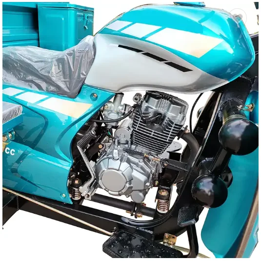 China 2023 Manufacture Gasoline 3 Wheel Motorcycle Petrol Tricycle Scooters Tricycle Price Design