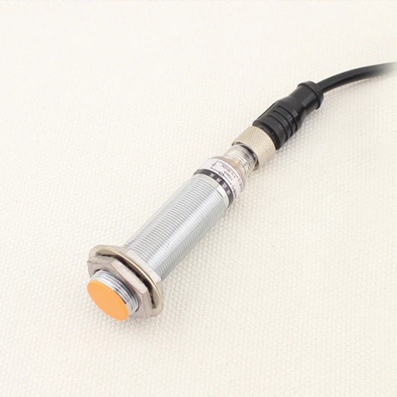 LM18-3008NA  Inductive proximity sensor switch M18 5mm Or 8mm Or 10mm 2/3/4-Wires PNP NPN IP67
