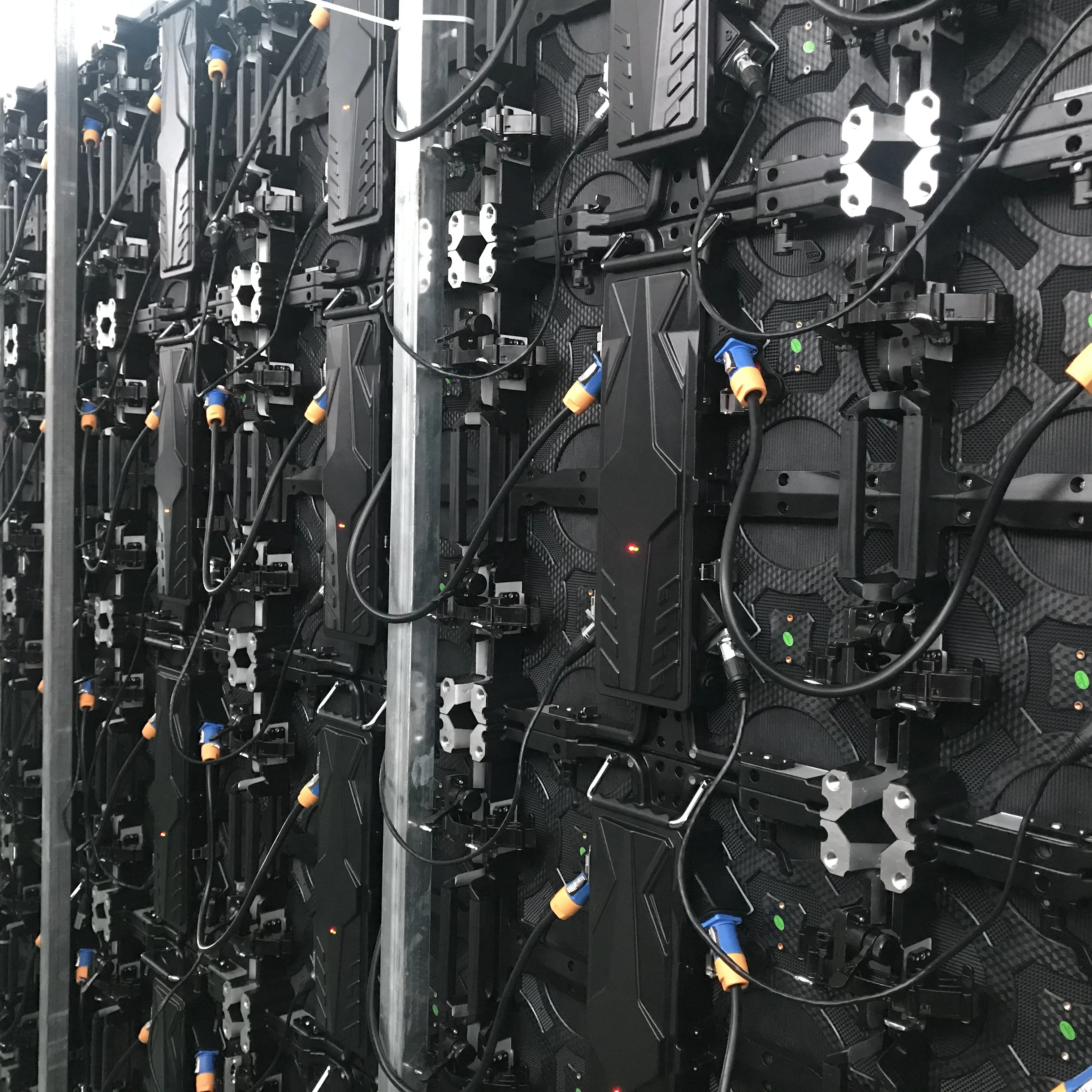 HD Outdoor P3.91 Mobile Led Screen Advertising Rental Video Led Display Panel