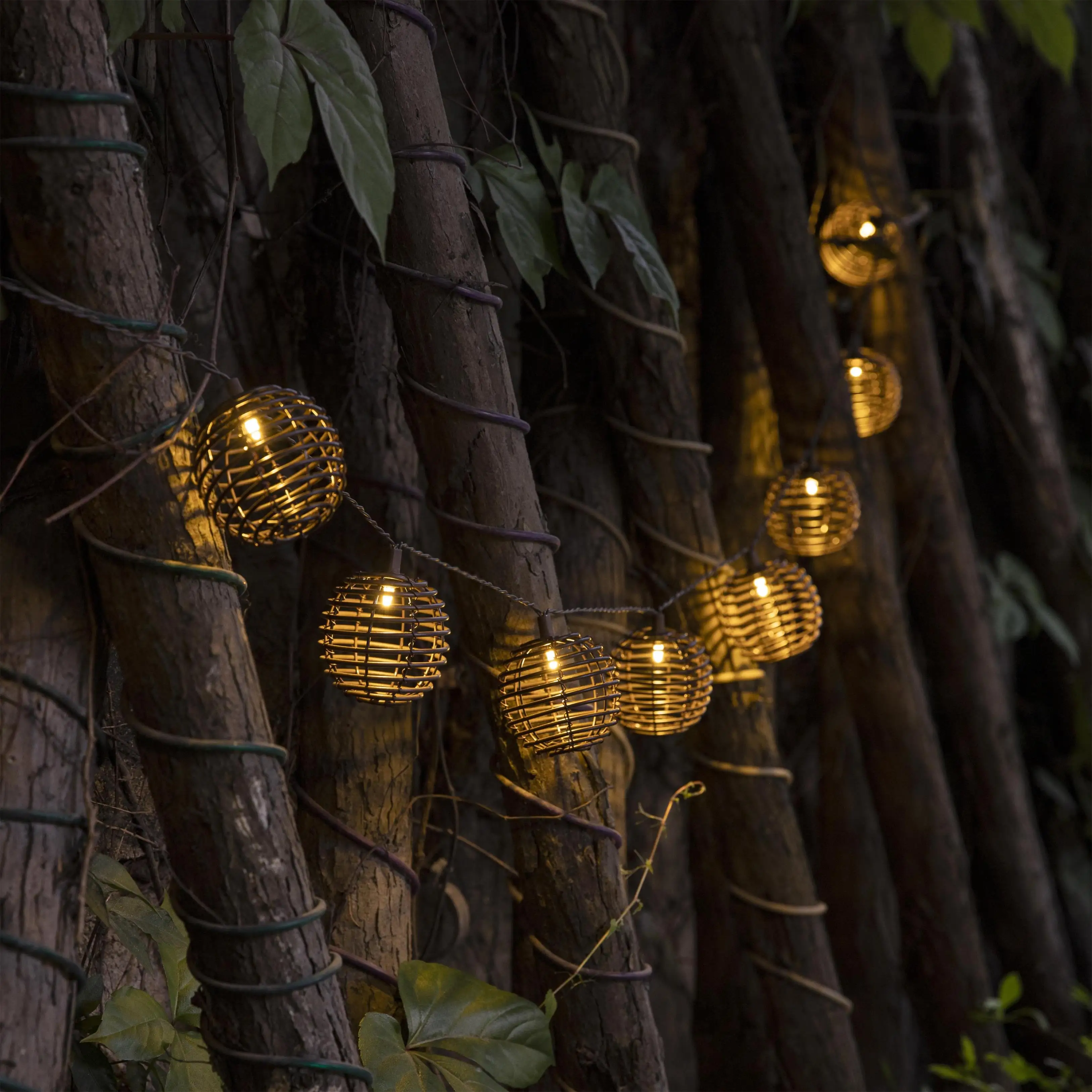 Solar Powered LED Decorative Patio Lights PP Rattan Shade Lamp Ball String Lights Outdoor