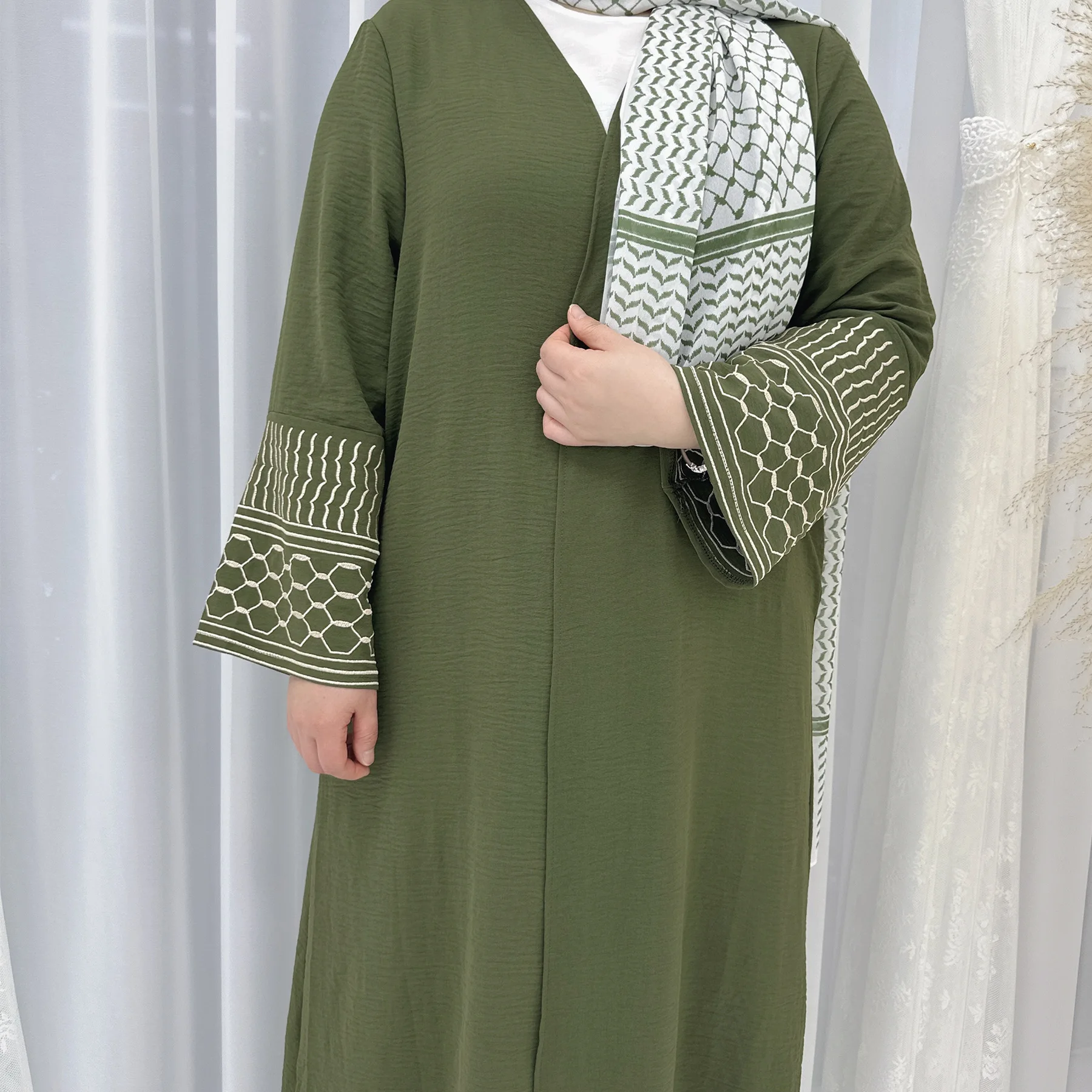New Style Linen Abaya Muslim Sleeve With White Embroidery Designs Open Keffiyeh Abaya 2024