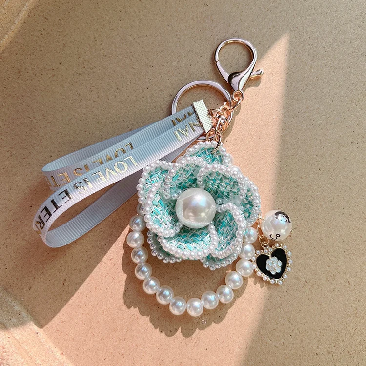 Custom Fashion Design 3D Pearl Keying Fabric Keychain for Souvenir Gifts Flower Key Chain