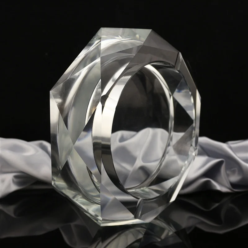 Hot Sale Round Shape Crystal Glass Ashtray for Decoration Gifts
