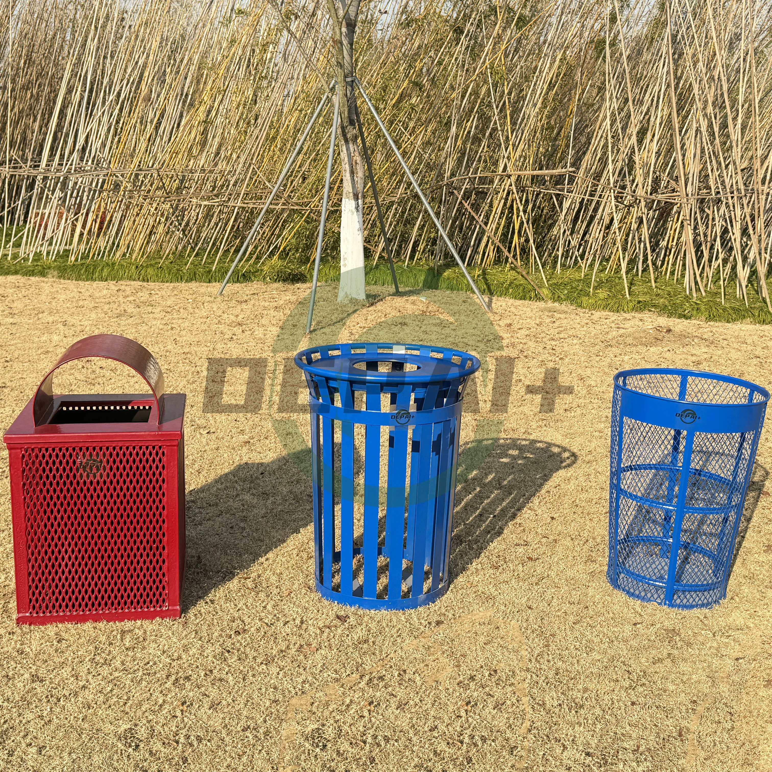 Outdoor Public Large Trash Bin Metal Slatted Steel Rubbish Waste Bin Trash Recycle Garbage Bin