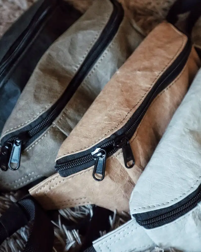 Экологичная переработанная моющаяся поясная сумка из крафт-бумаги для занятий спортом и бегом