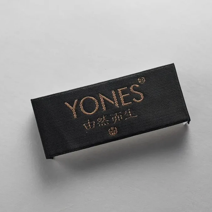 Garment woven label tag,high quality custom garment clothing woven neck label tag for clothes label/.