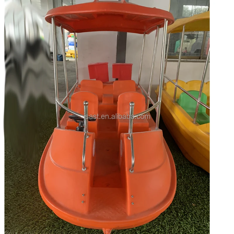 Plastics Hand Cranking Pedal Boat for Water Park Fiberglass Reinforced diving glasses Plastic Semi-Enclosed Sightseeing Boat