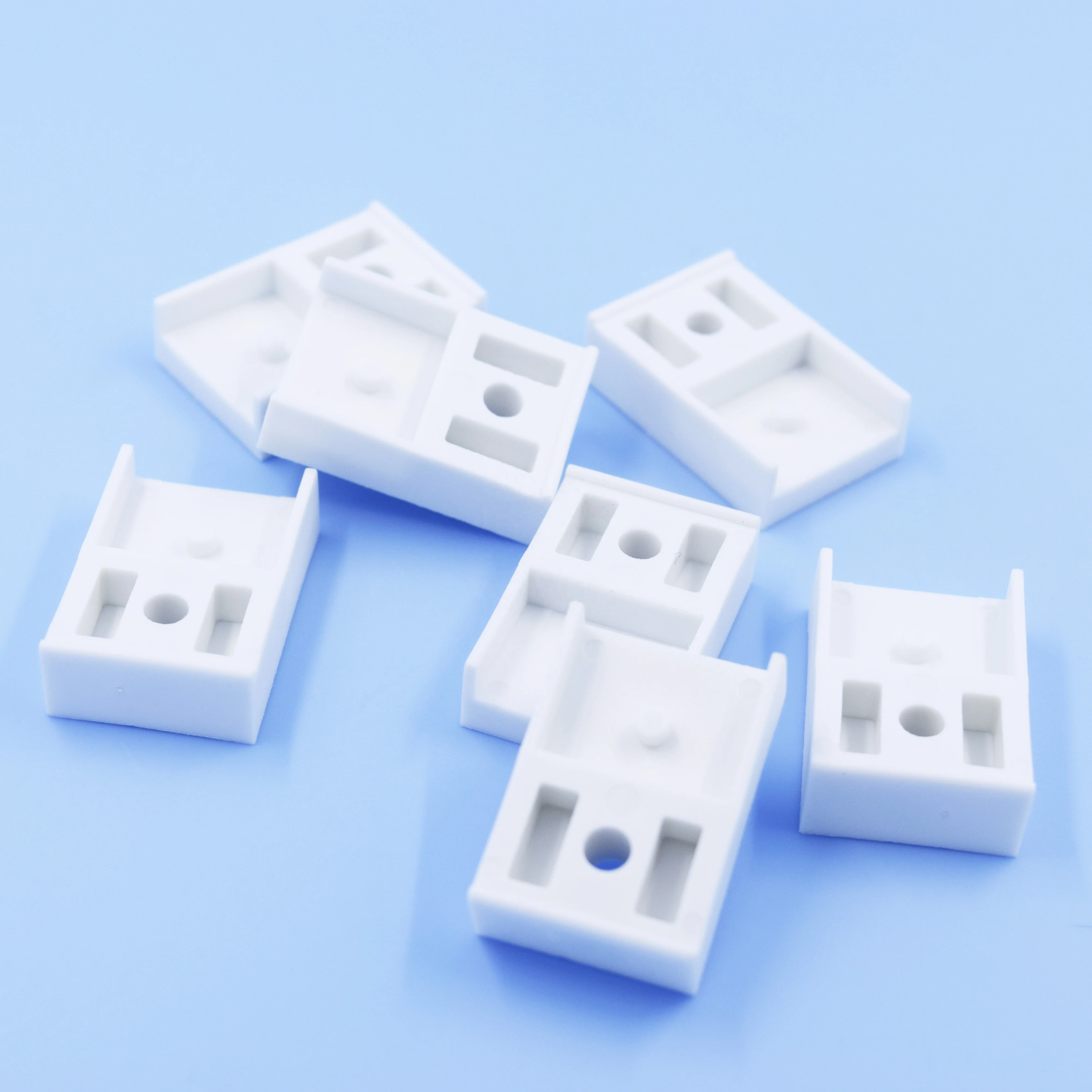 China Factory Plastic Transistor Housing