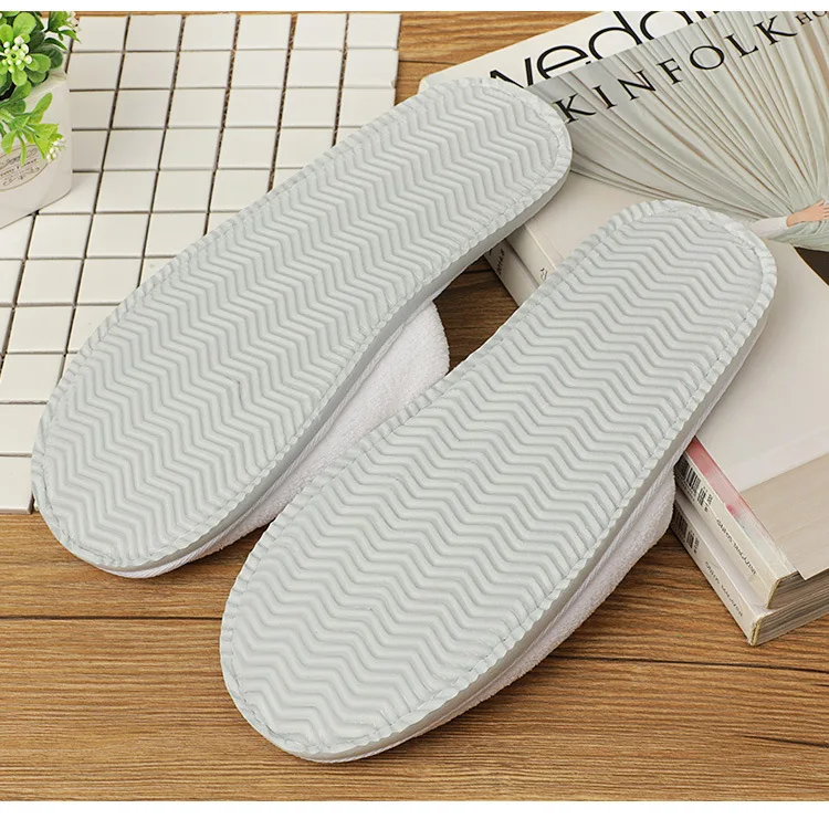 Custom Logo Wedding Disposable Luxury Coral Fleece Slippers For Hotel Guests Slipper Bridesmaids Slipper Wedding