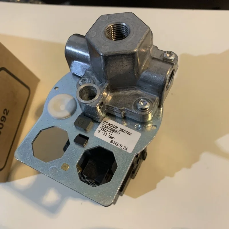 genuine 1089068903=MDR3/11=250760 pressure 9-11bar for AC compressor