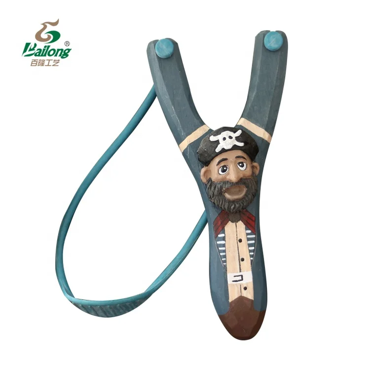 Creative souvenirs and gift sets wood crafts pirate toy slingshot