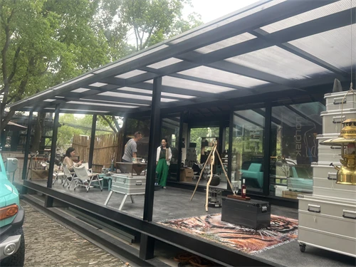 Hot sale outdoor glass clear transparent skylight panels anti-uv polycarbonate plastic sunroom