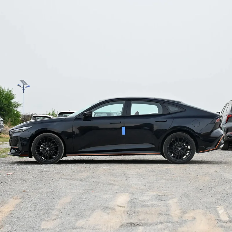 Chinese Medium-size Chang An UNI V 2.0T 2023 2024 Sedan Changan Uni-V New Electric Car New Energy Vehicle Univ