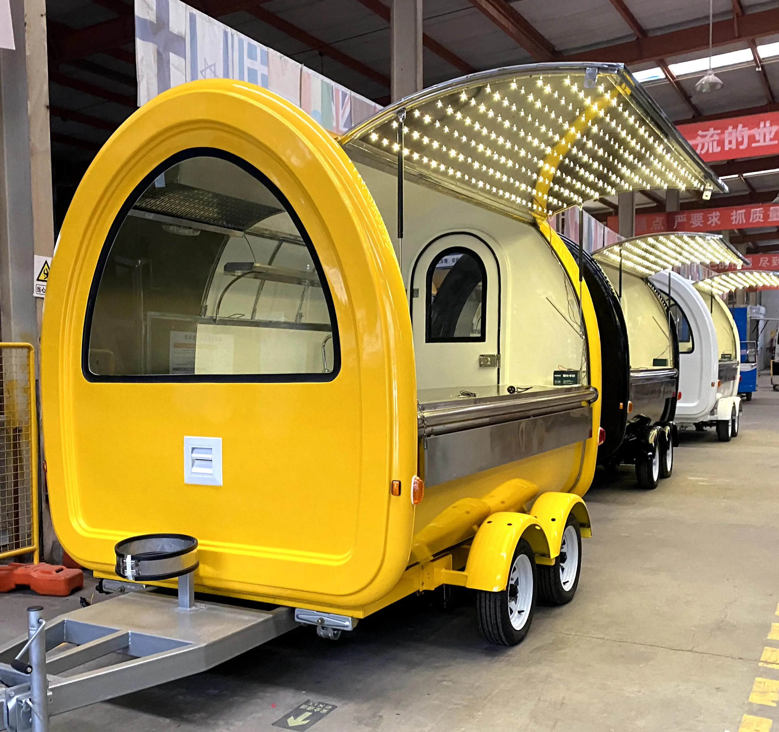 Open New Movable Nut Food Truckortable Samosa Fosnack Baror Sale Food Trailer Customized Mobile Restaurant Restaurant Equipment