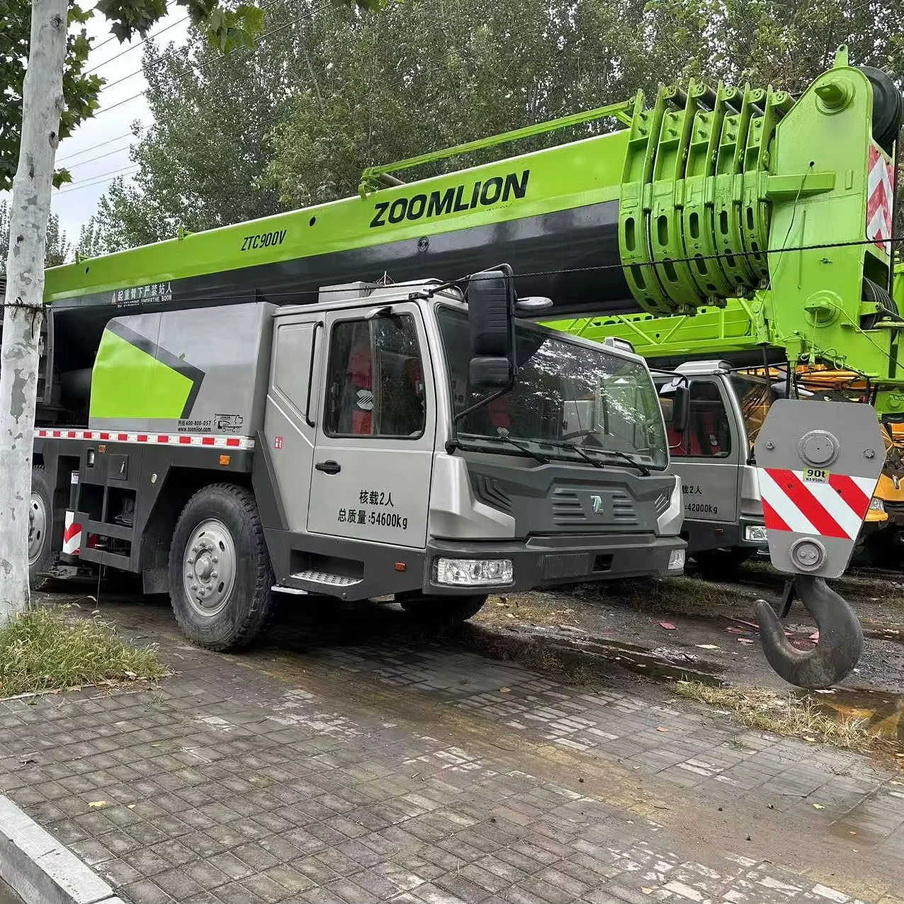Used Zoomlion ZTC900V 90 ton Truck Crane Second Hand Zoomlion ZTC1000V 100 ton Mobile Crane in Low Price