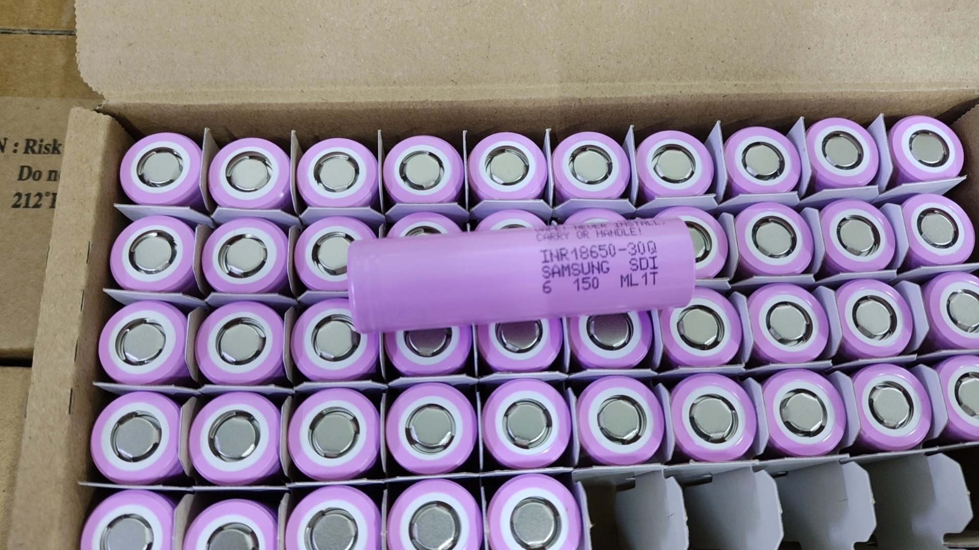 Authentic Sam 30Q 3.7V Flat Top Real 3000mAh 18650 Battery Rechargeable 30Q