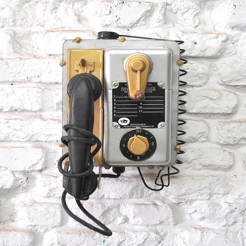 Vintage Cheap Fancy Wooden Old Model Telephones Corded For Gift Hot product Newest Retro iron metal telephone