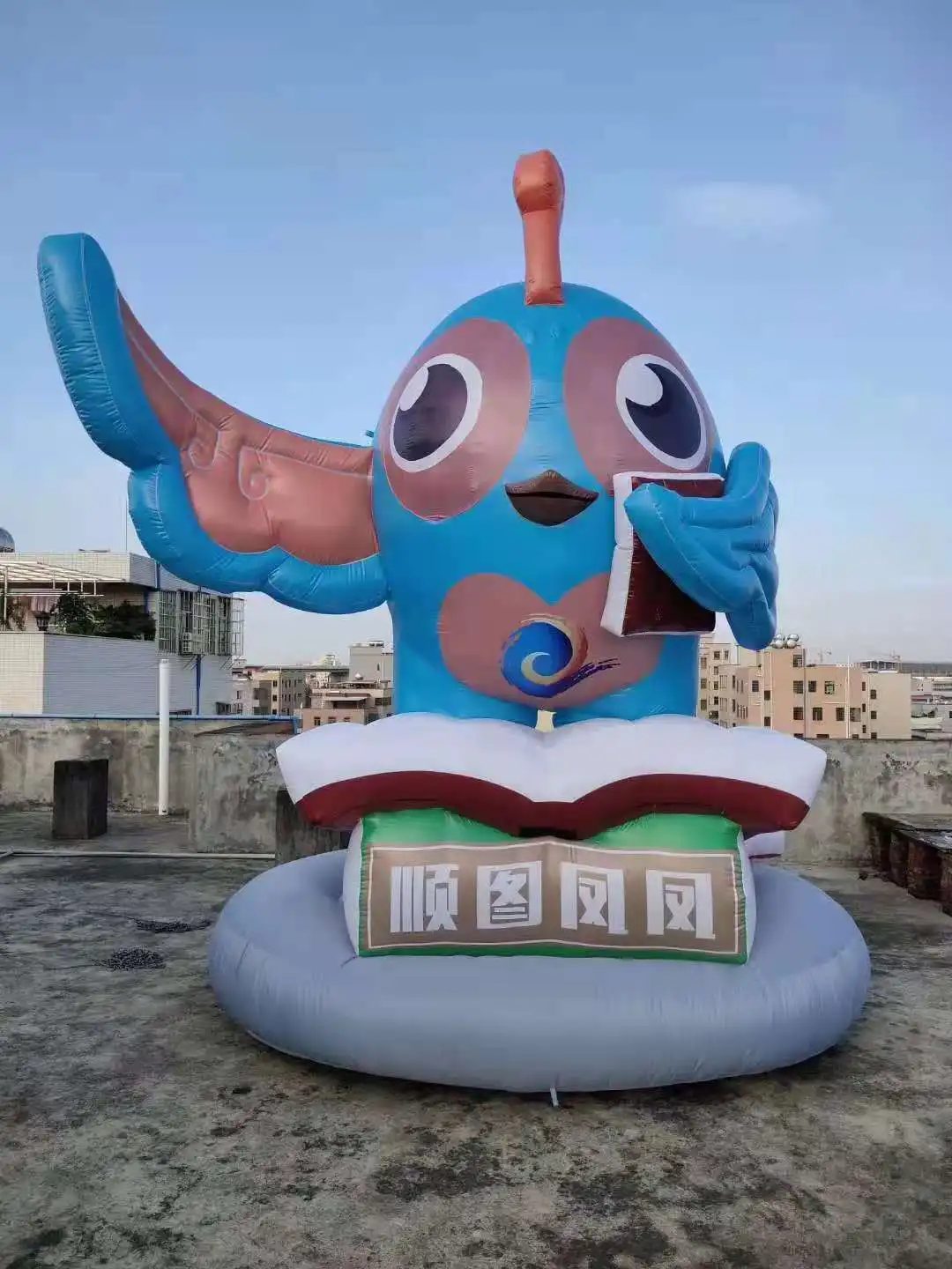 Wholesale Custom Cartoon Character Inflatables Water Pool Toys for Children