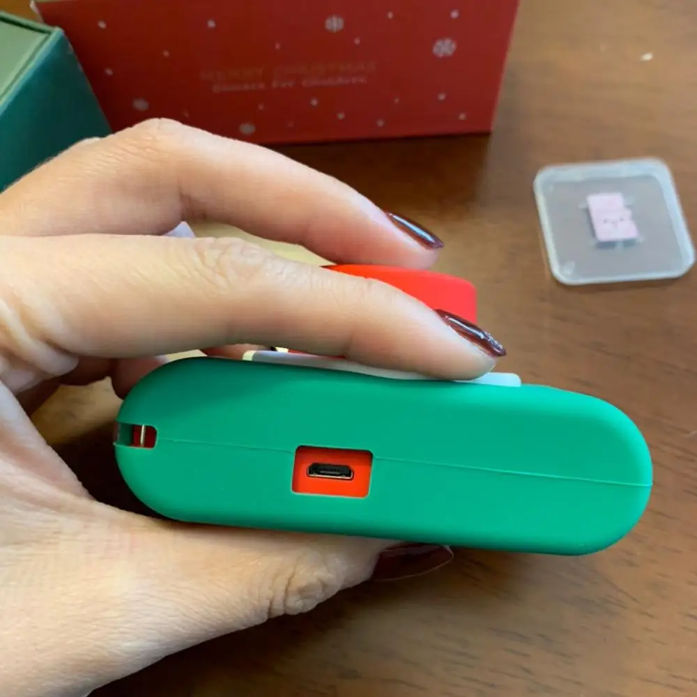 2020 лучший рождественский подарок C2 Mini IPS HD экран 750 мАч 24MP WIFI IMX Рождественская Детская камера с приложением