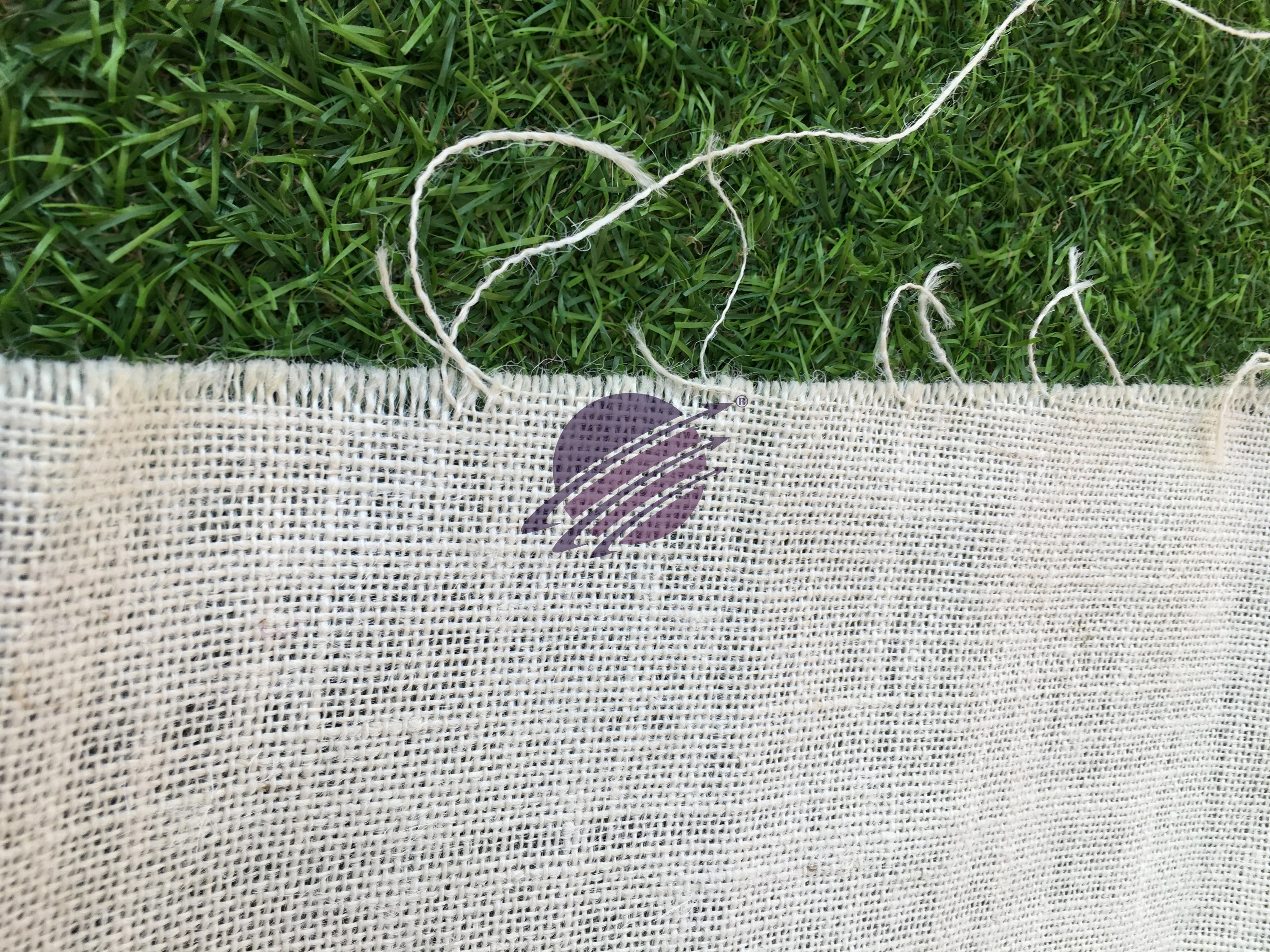 Eco-Friendly Dyed Jute Burlap Fabric for wedding party & gift raping