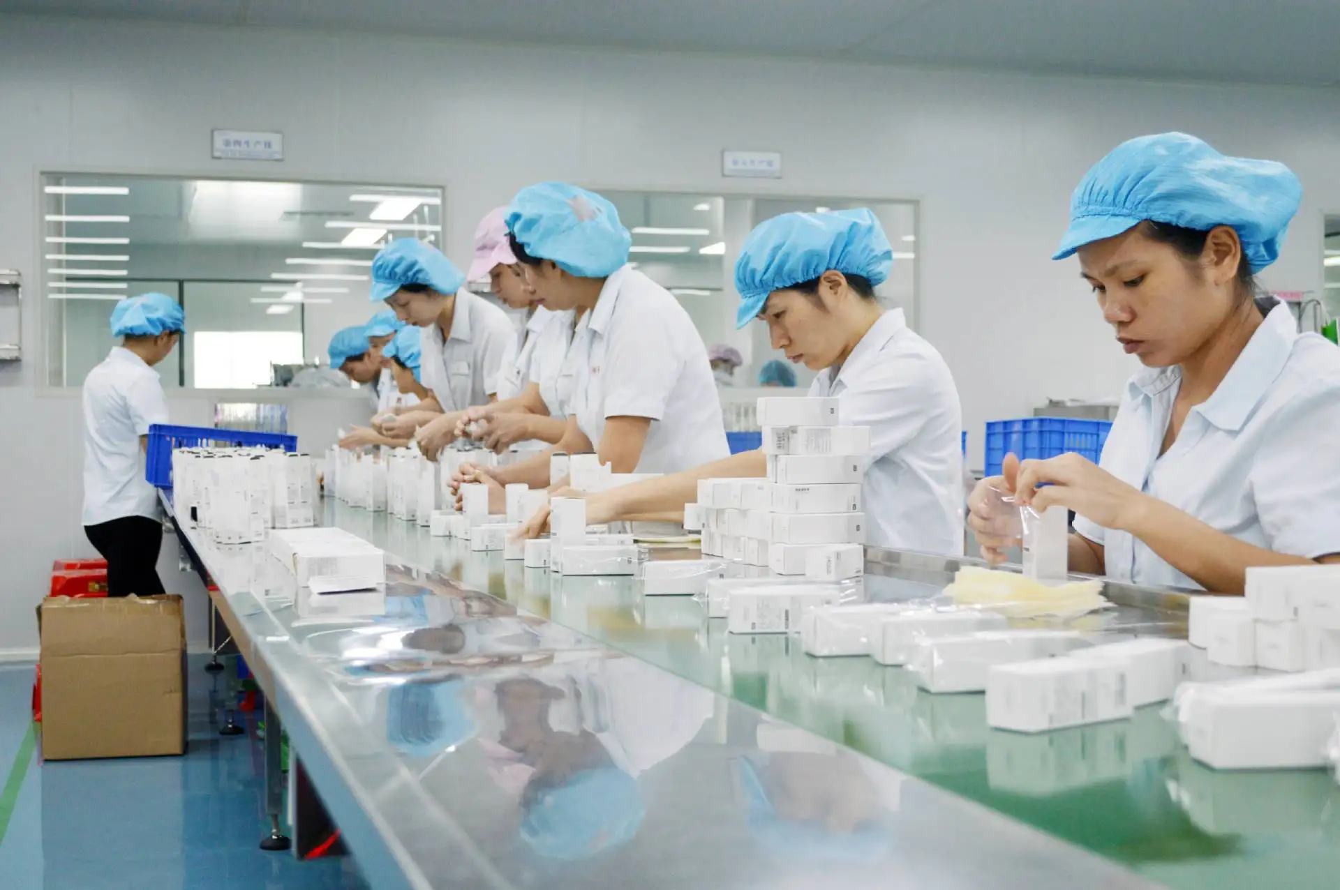 Ready to ship Hair Styling Mousse Natural Anti- Frizz Strong Fast Styling mousse  curly hair mousse  Foam hair styling products