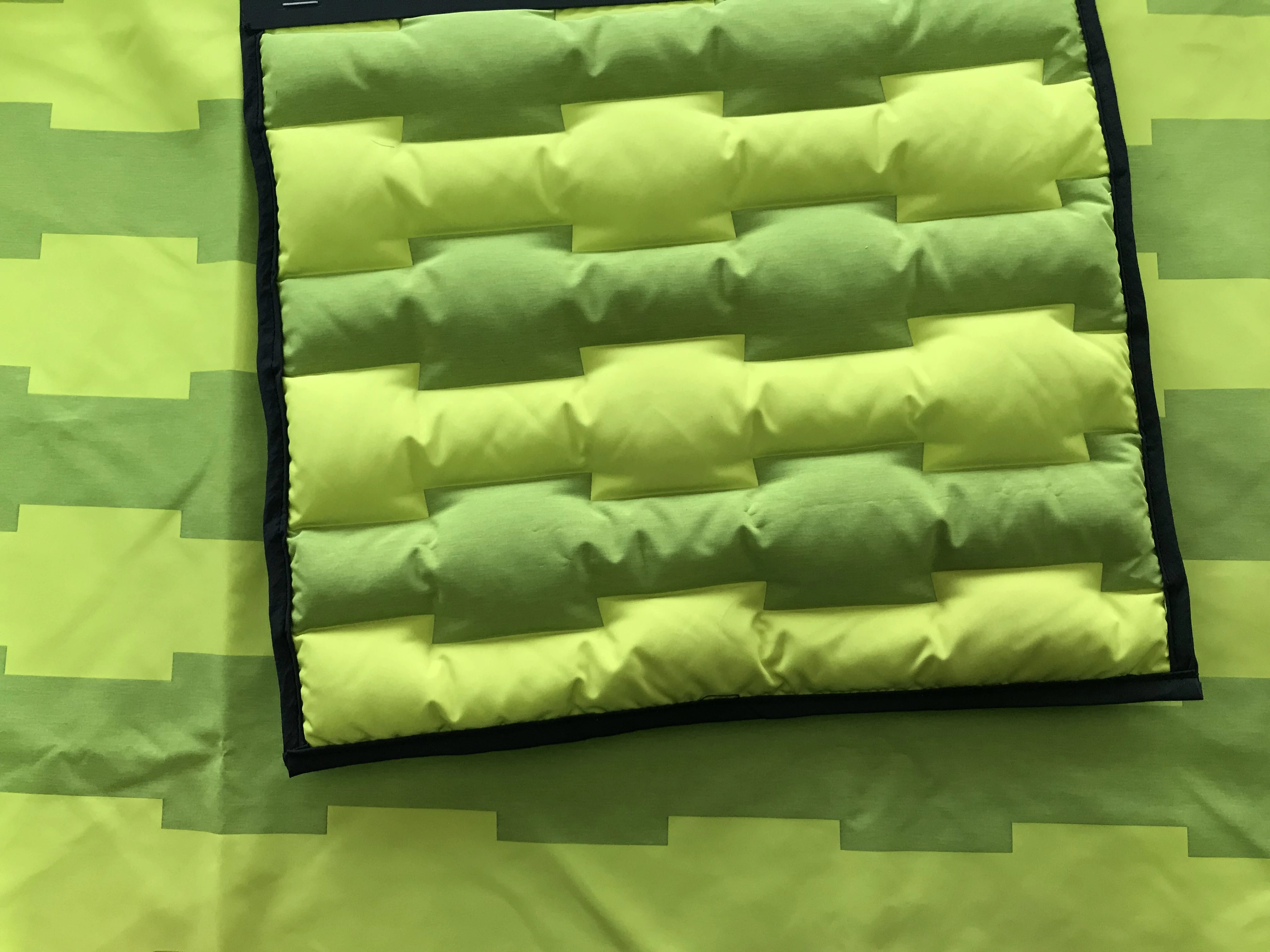 100%polyester waterproof filler quilted down filled fabric used forgarments jacket down coated