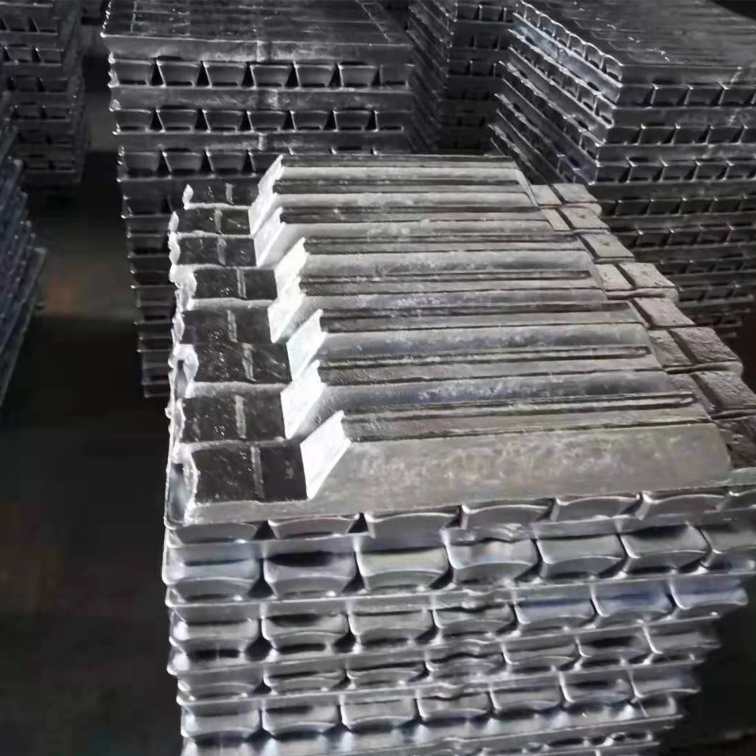 Профессиональный производственный завод adc12 слиток из алюминиевого сплава по разумной цене