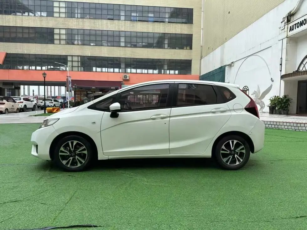 wholesale 2017 Honda Fit 1.5L CVT automotive taxi driving school online car-hailing cheap used cars