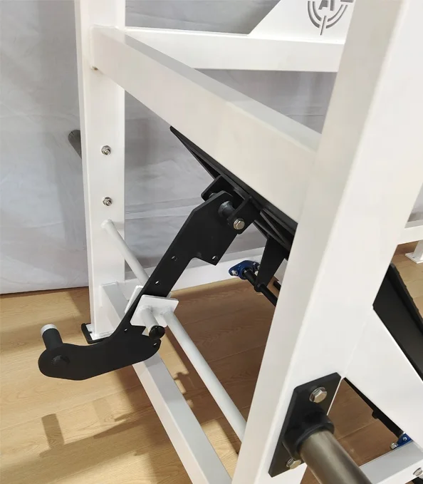 2023 Plate Loaded Strength Training Leg Exercise Pendulum Squat Machine SAL10 for sale