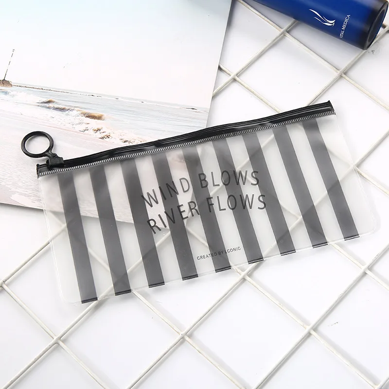 Custom Women Laser Hologram PVC Plastic Cosmetic Zipper Bag Transparent Holographic Makeup Ziplock Bag Toiletry Bag