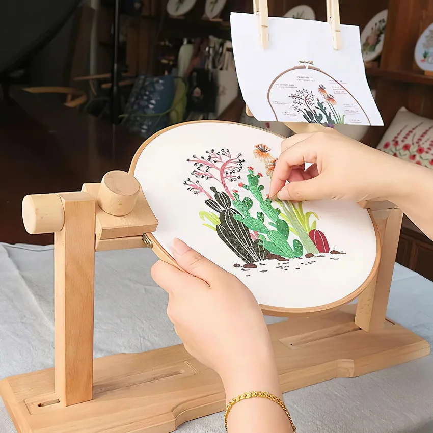Wholesale Accessory DIY Craft Tools Kit Adjustable Embroidery Stand Beech Wooden Embroidery Frame