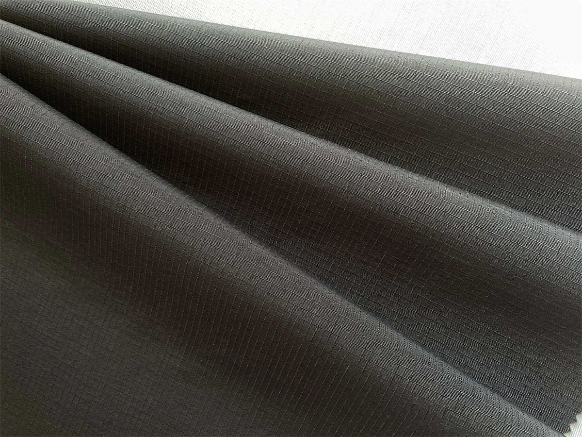 Matte Nylon Taslan Three-in-One Compound Functional Fabric for Outdoor Jacket