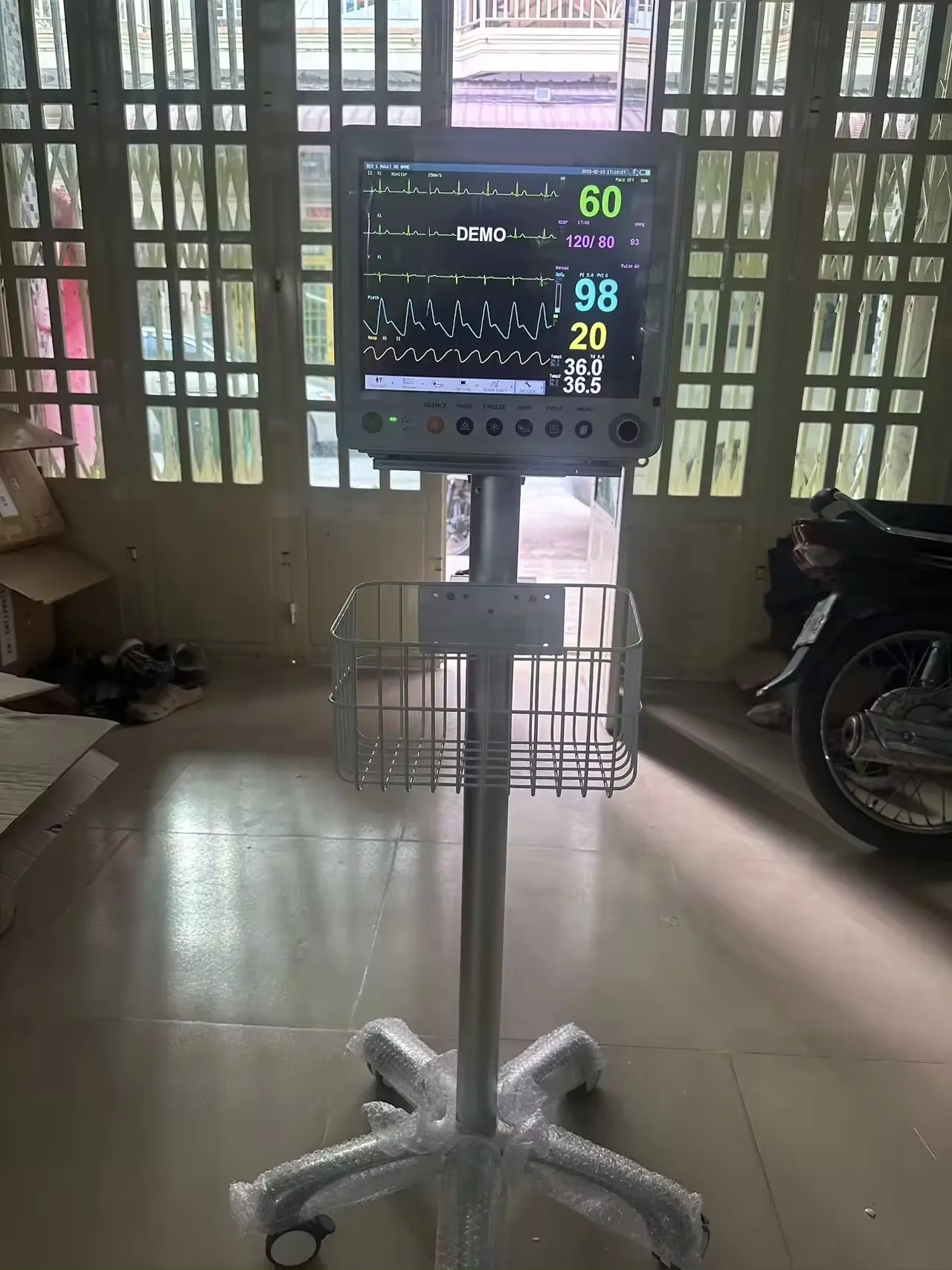 Amain Medical aluminum alloy monitor stand ECG Nursing cart workstation Stainless steel patient monitor trolley cart