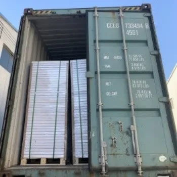 
White Top Kraft Liner 