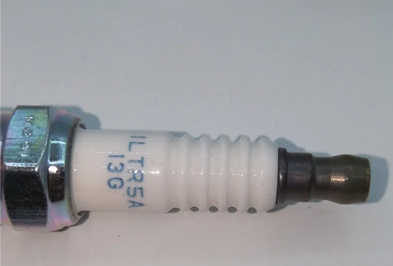 High quality automotive iridium spark plug L3Y2-18-110 for Mazda M6 05 M3 2.0 M5 RY CX7