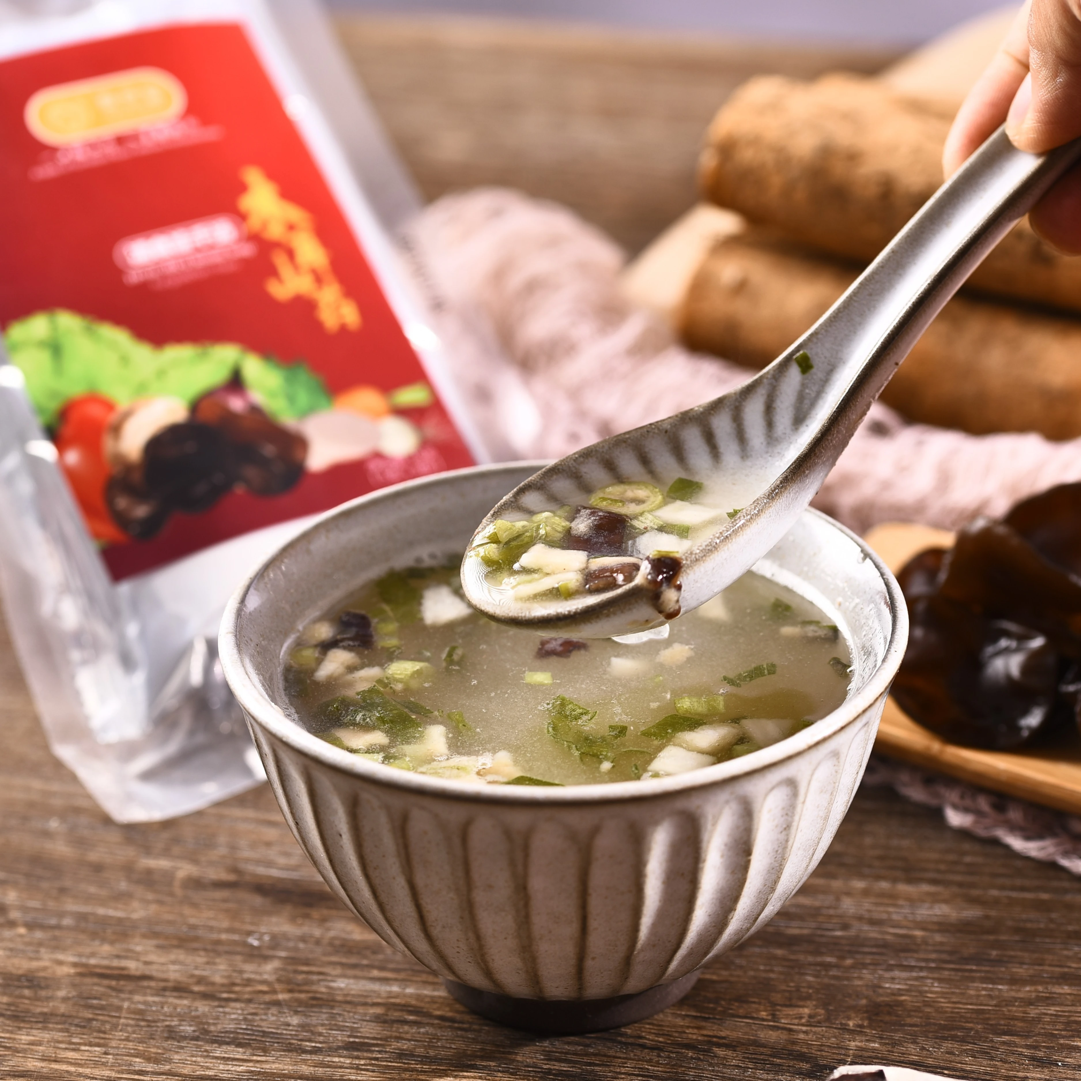 Freezed-dried Instant soup brands reduced vegetable flavor Fungus and yam flavor ready to eat soup
