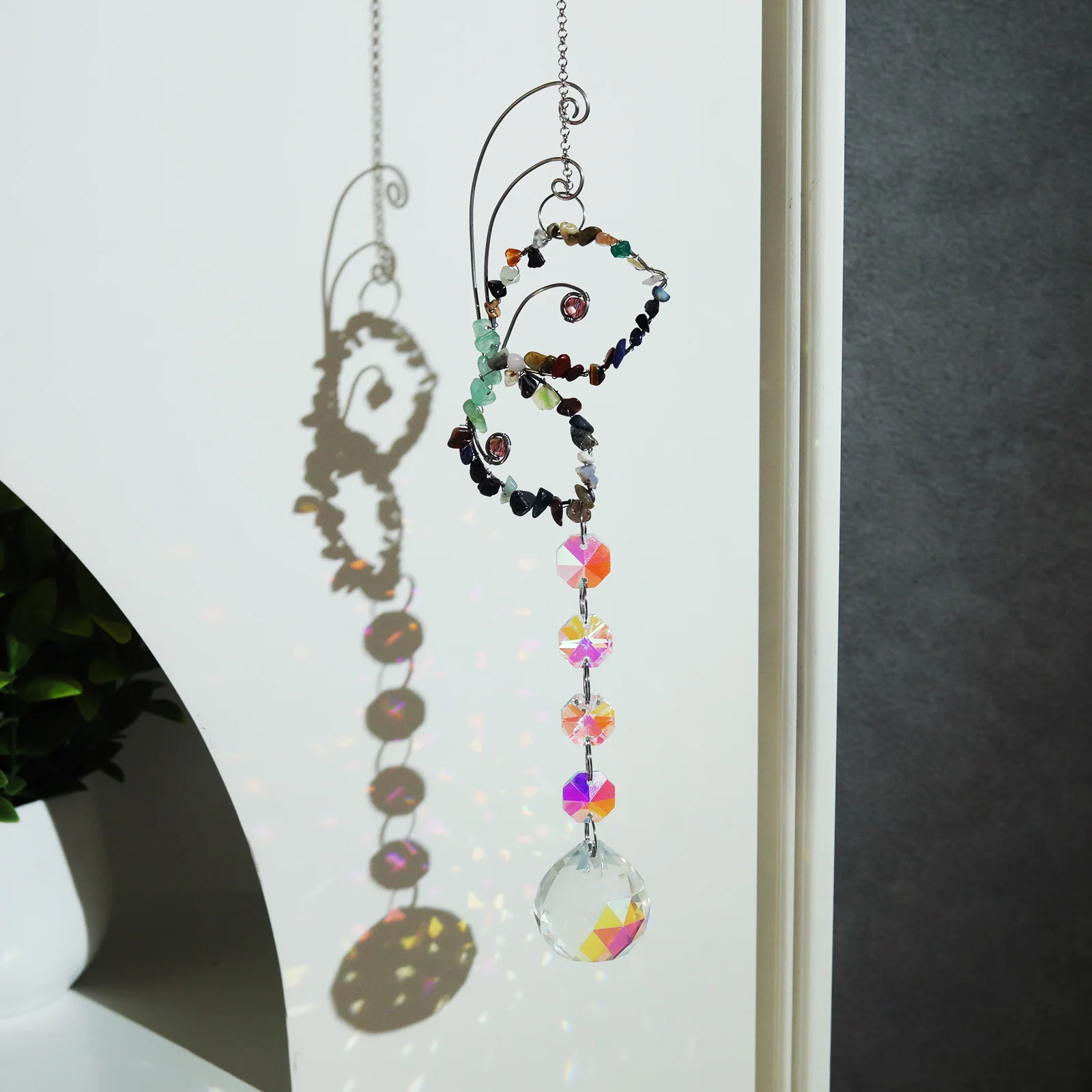 Stone Sun catchers Window Prisms Hanging  Natural Crystal Healing Stone Sun Catchers Hanging for Windows Rainbow Maker