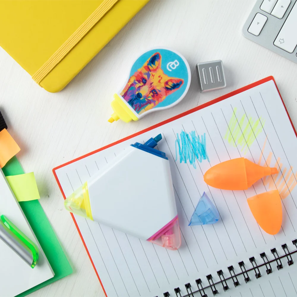 Wholesale Promotional Triangle Highlighter Marker Pen Custom Logo School Gift 3 Colors Highlighter Pen