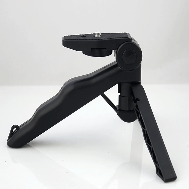 Portable Folding Mini Tripod Stand for Selfie Stick Adjustable Webcam Stand Desktop Stabilizer Mini Camera Tripod