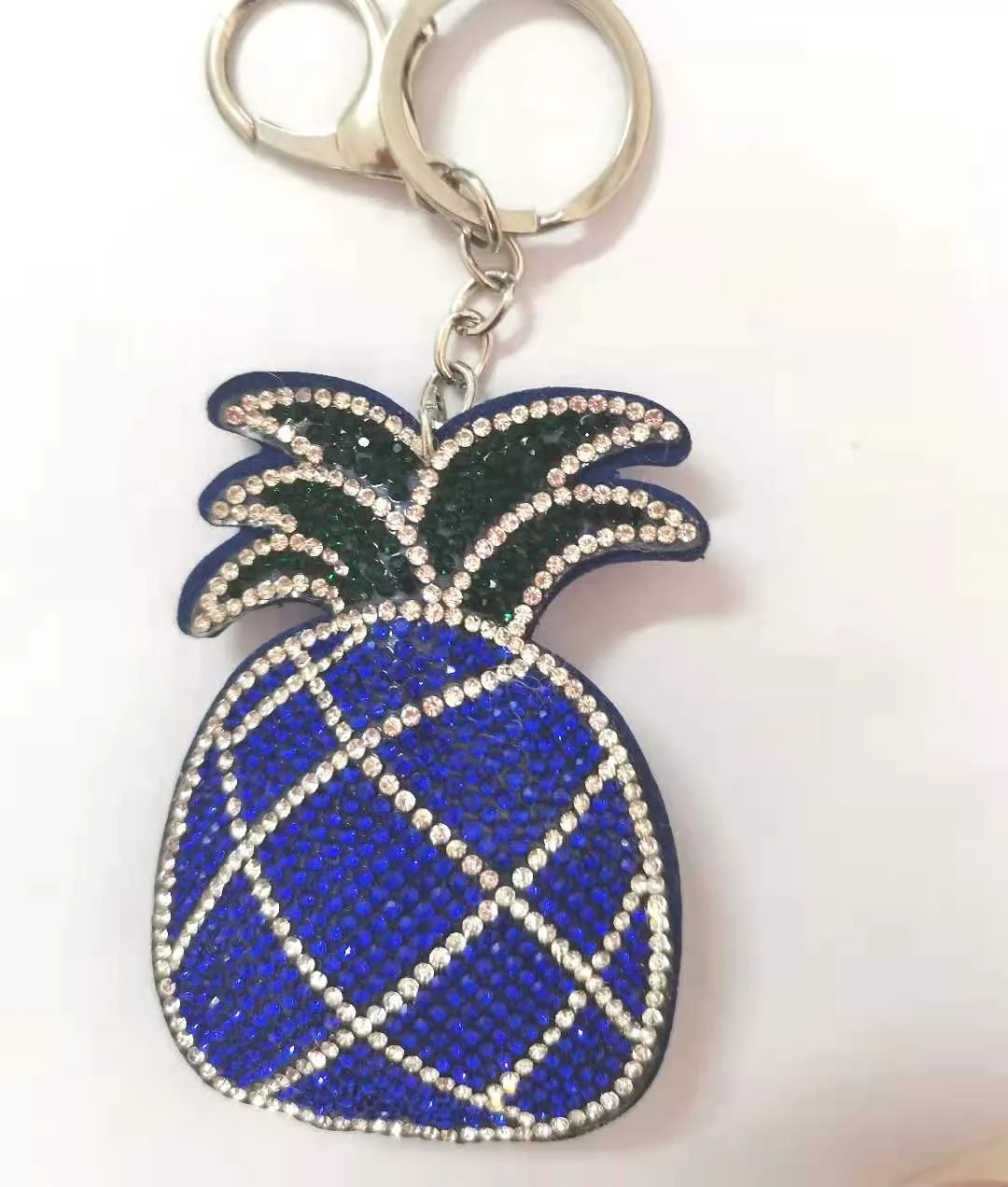 
Hot sale nice flower pattern design keychain crystal key chains key rings luxury designer keychain 