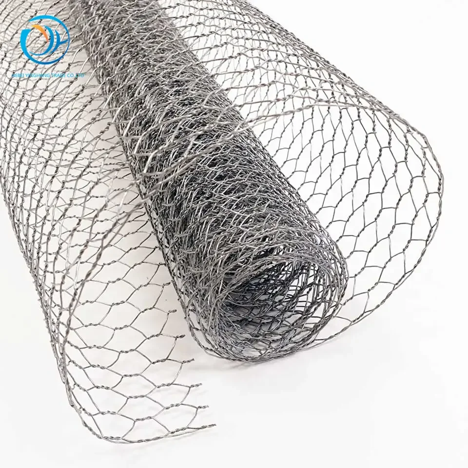 double twist weight of hexagonal wire mesh netting galvanized rabbit fence 500 - 999 rolls