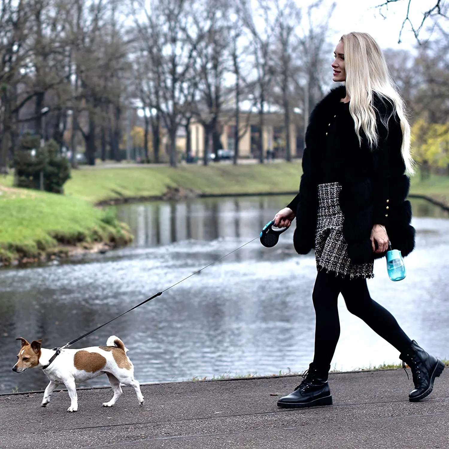 280ML Wholesale Outdoor Dog Water Drinking Bottle Plastic Dog Pet foldableWater cup Custom Recycled Portable  Multifunctional