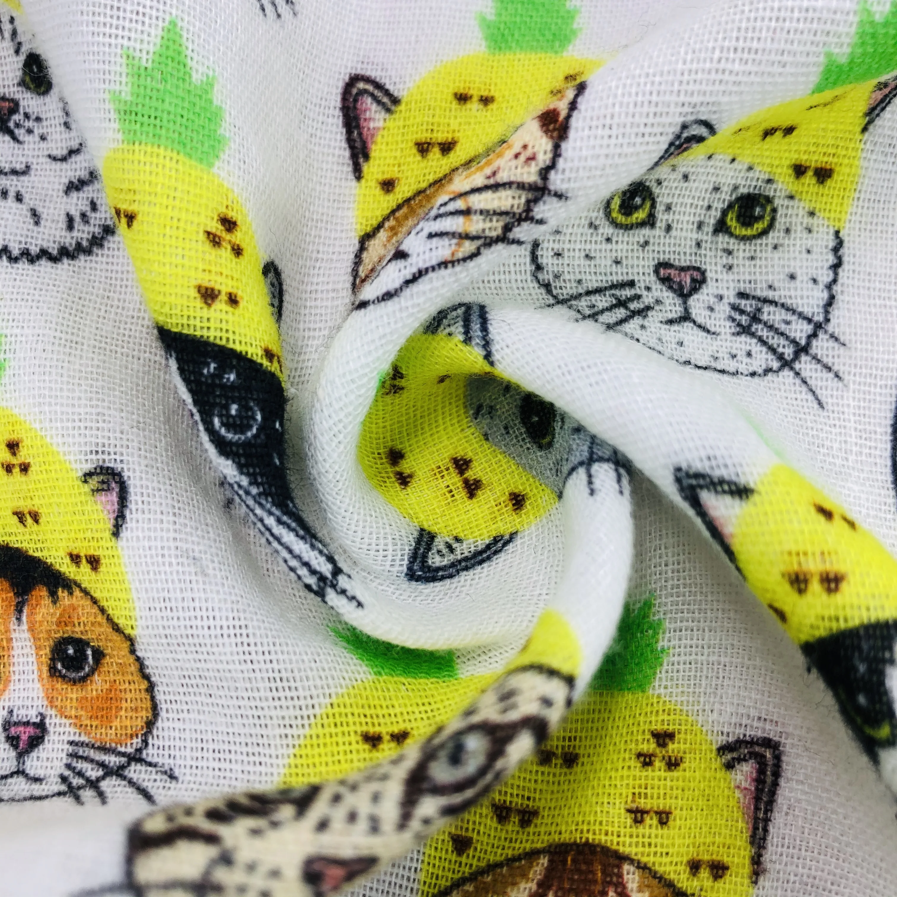 Custom Digital Printed Craft Pure Cotton Bedsheet Fabric Woven Swaddle Blankets Muslin Fabric for Mask