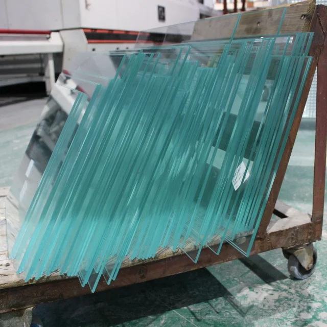 5mm small size crystal clear toughened glass manufacture in China