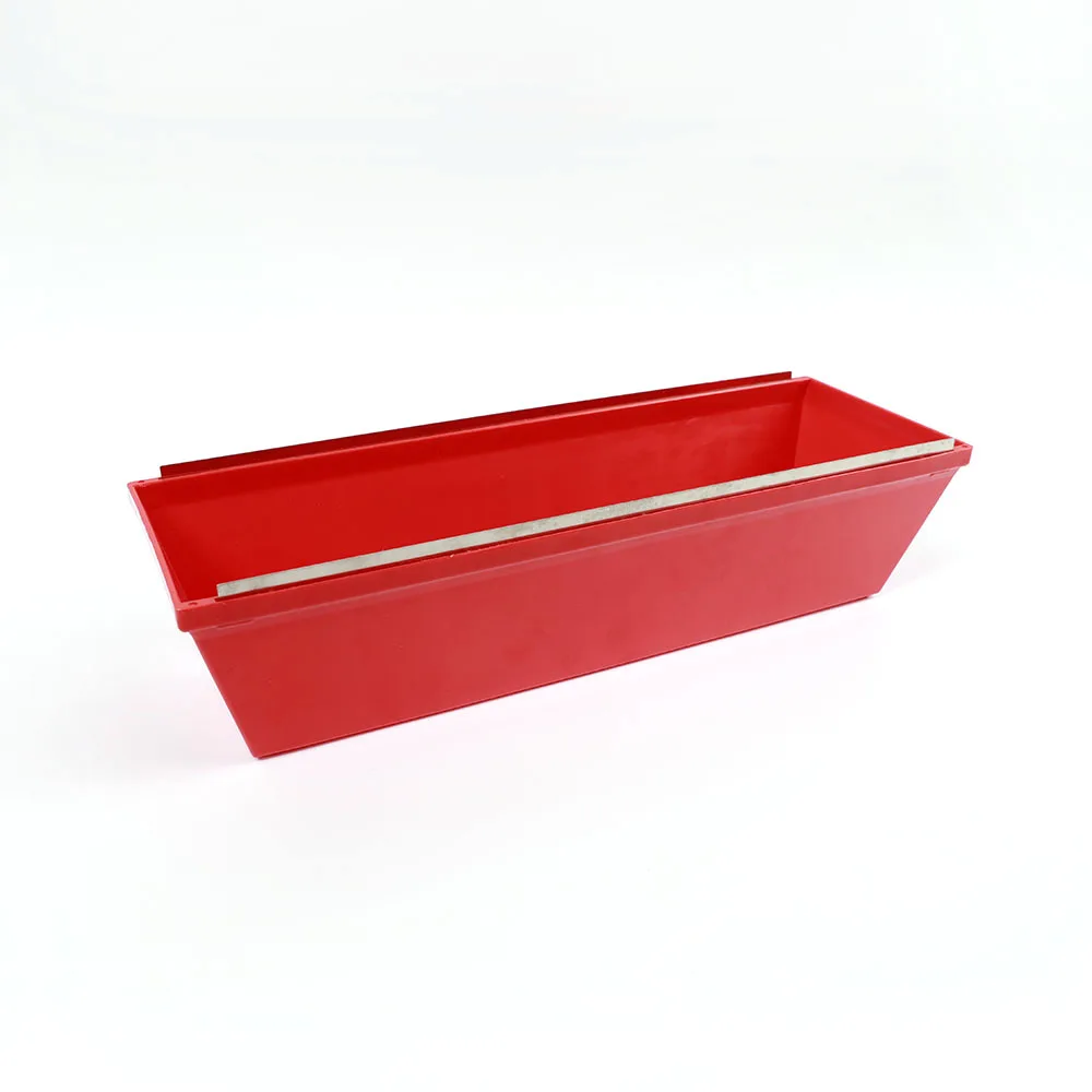 Rust proof design Plastic Drywall Mud Pan with Steel Scraping Bar Drywall Masonry Tool