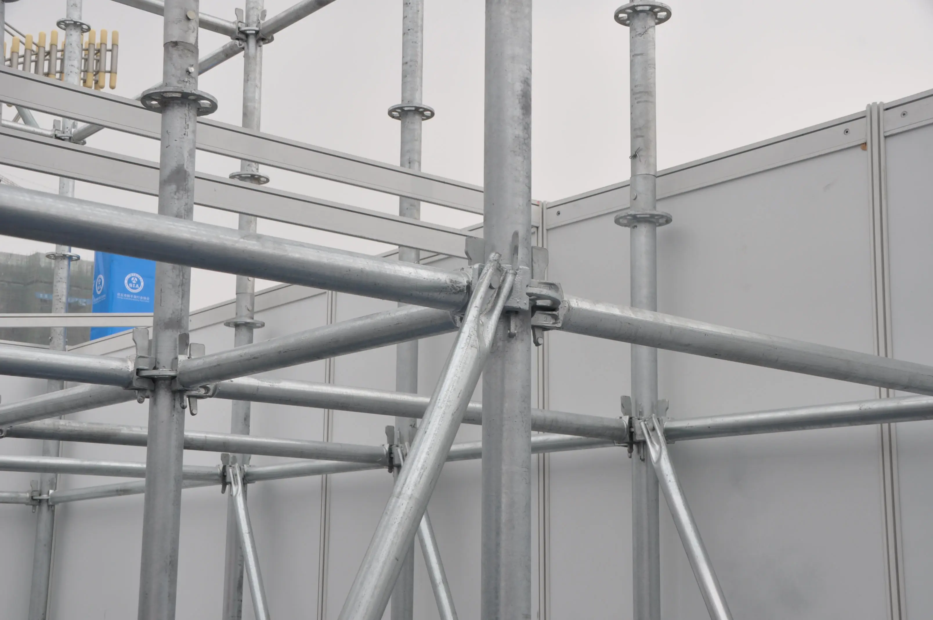 high quality ladders & scaffoldings steel metal aluminium ringlock scaffolding