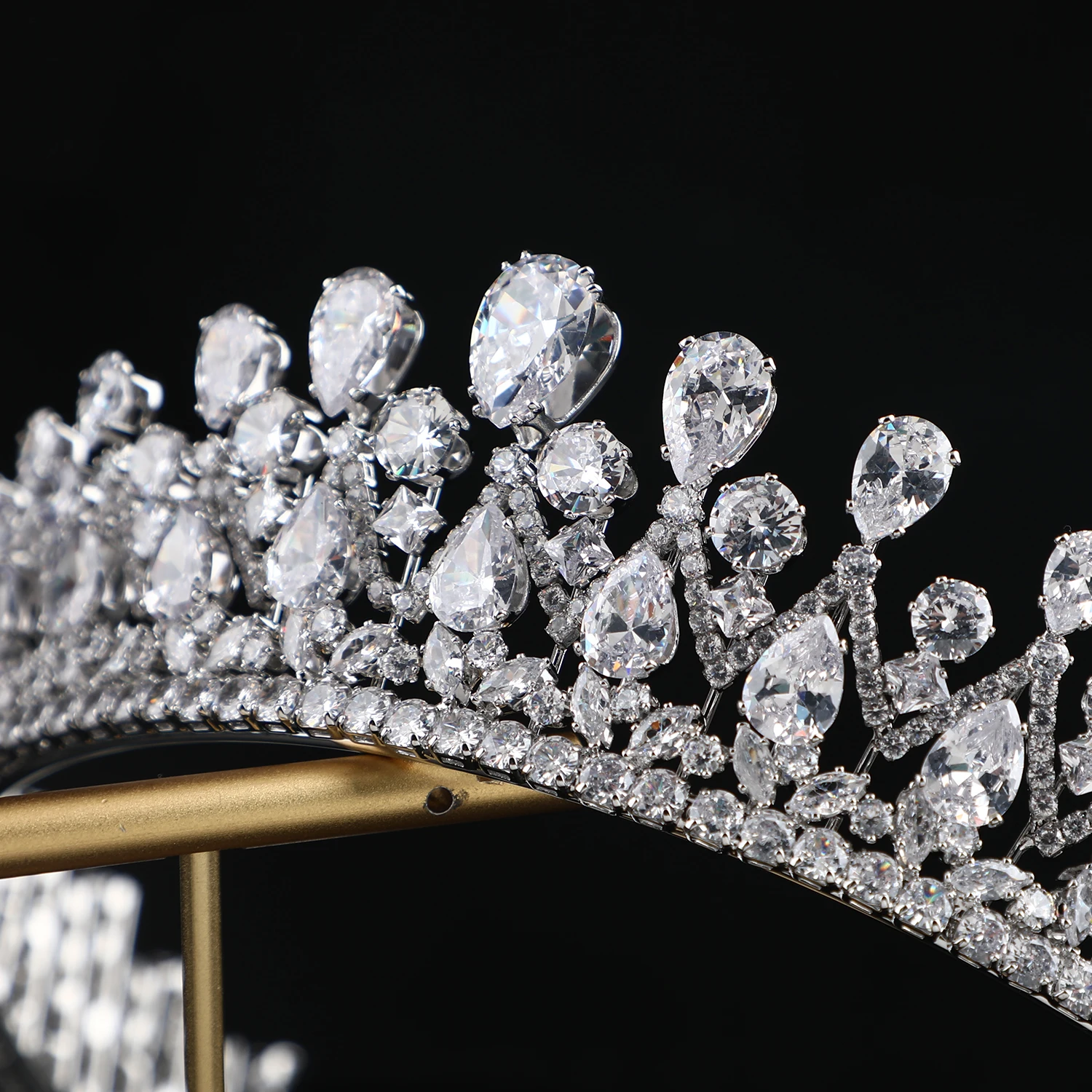 Luxury Shining Zircon Crown For Brides Platinum Plated/24K Gold Plated Wedding Tiaras And Crowns Bridal Hair Accessories